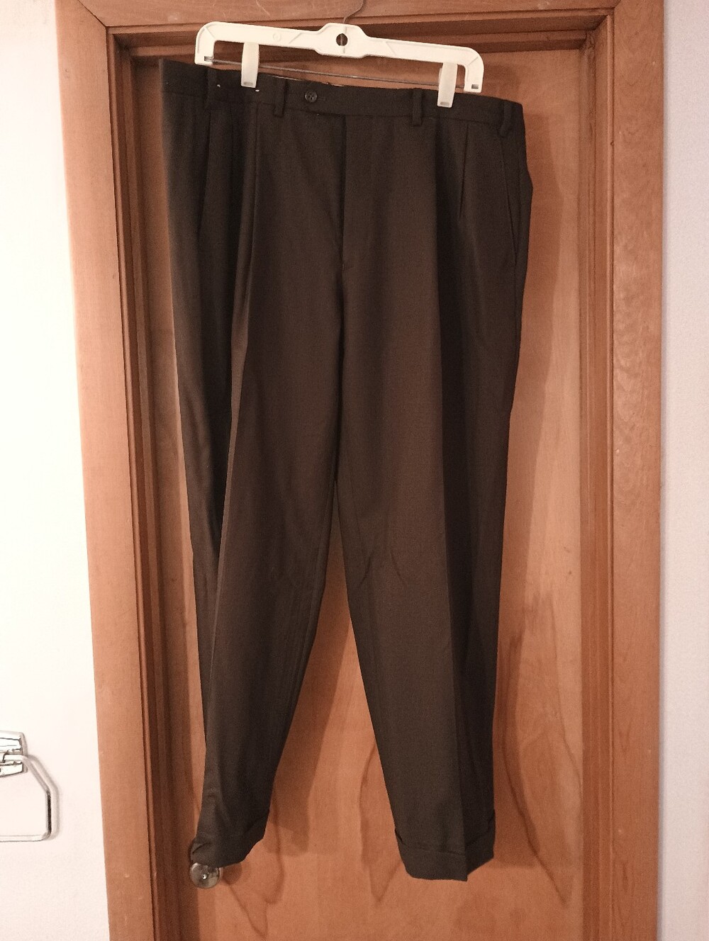 Ralph Lauren Men's Straight Dress Pants Black Cuffed Pleated 100% Wool 38 in